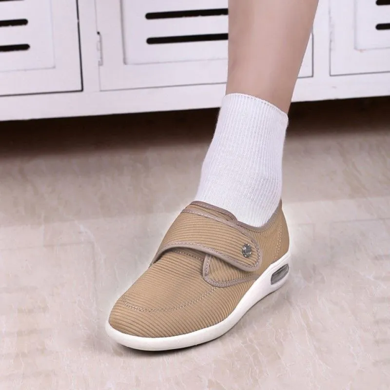 Comelyy Plus Size Wide Diabetic Shoes for Swollen Feet - NW002: Perfect Comfort and Style for Your Wide Feet