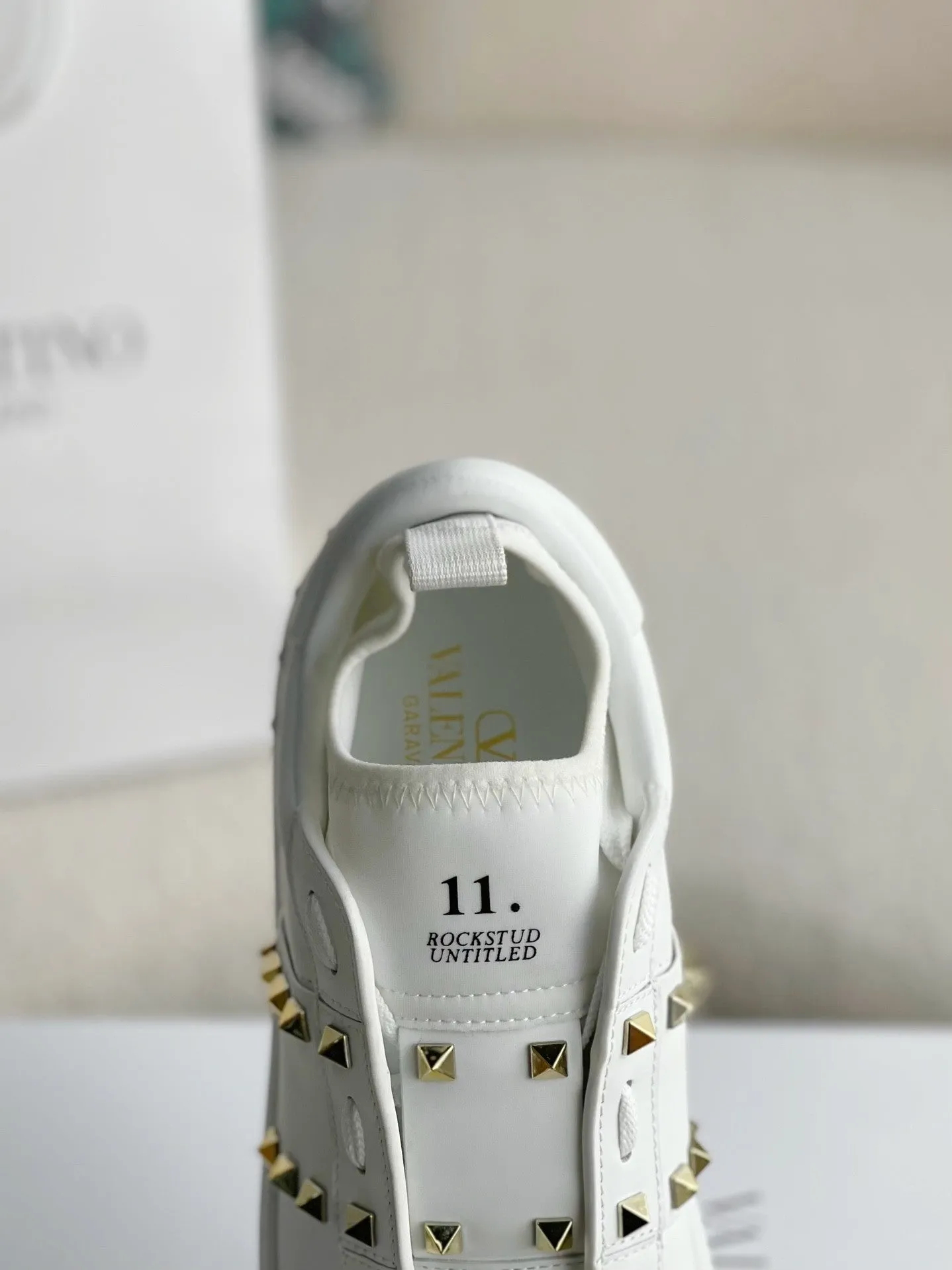 New Fashion One Stud Sneakers