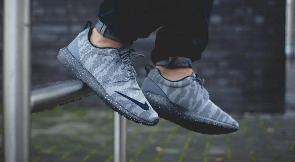 NIKE ROSHE NM FB Flat Silver & Obsidian