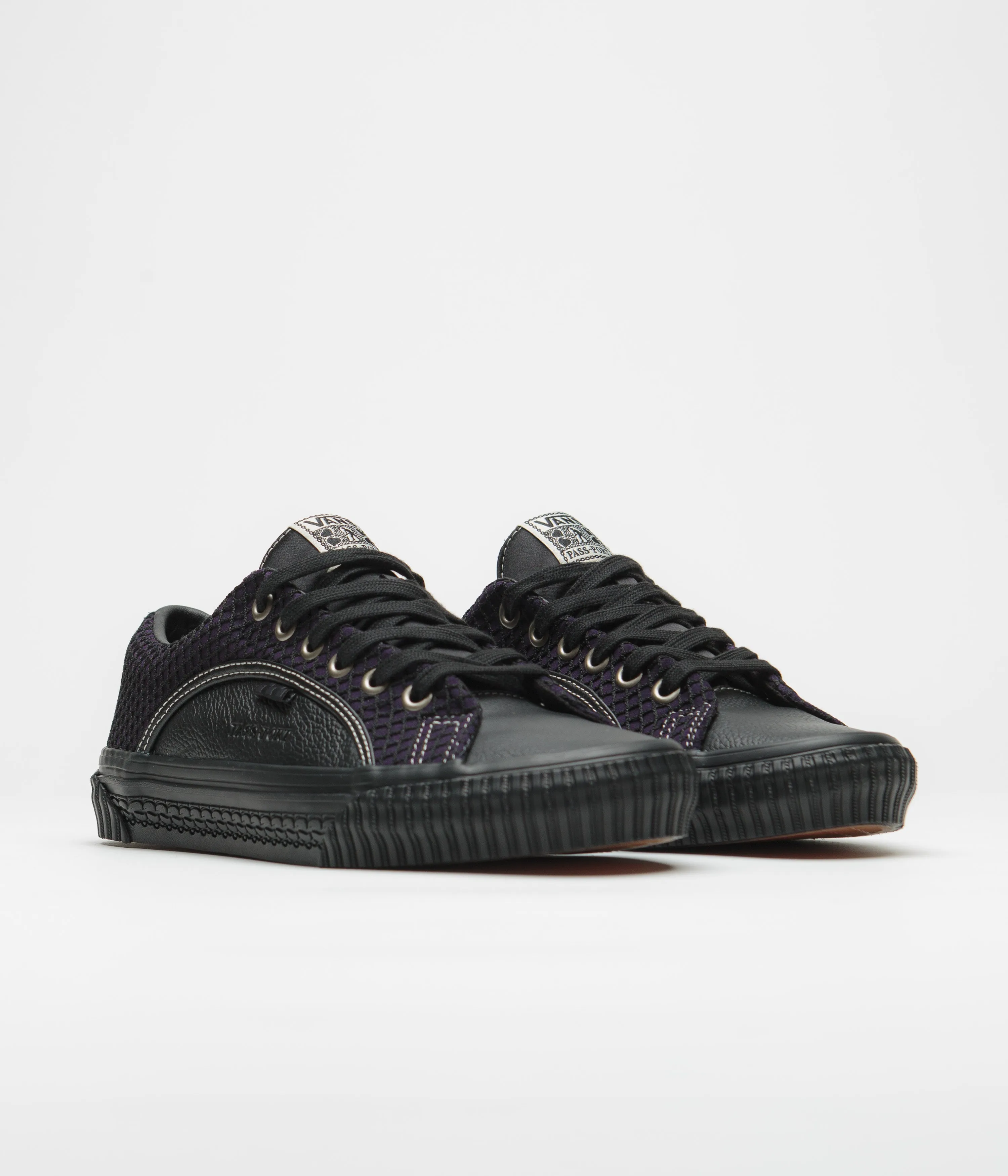 Vans Skate Lampin Shoes - (Pass Port) Black